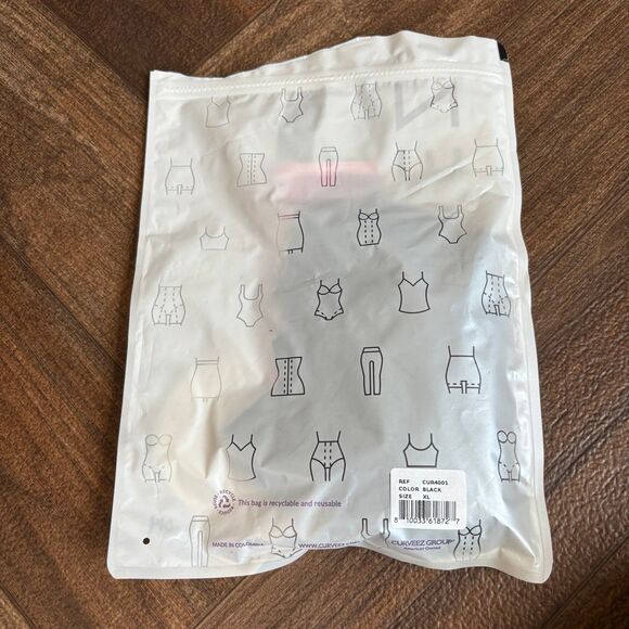 Curveez Women's Daily Striped Smoothing Briefs Light Compression Black XL NWT - Picture 7 of 12